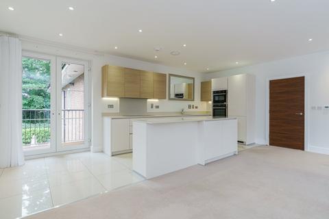 2 bedroom apartment to rent, Station Road, Beaconsfield, HP9