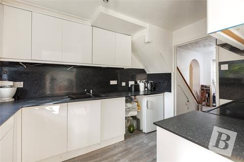 9 Davies Close, Rainham, RM13 9LJ