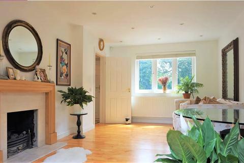 3 bedroom detached house for sale - New Street Hill, Bromley, Kent, BR1