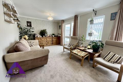 10 Beaumont Close, Nantyglo, Ebbw Vale, NP23 4QJ