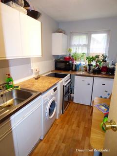 1 bedroom maisonette to rent - Marder Road