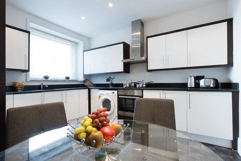 4 bedroom penthouse to rent, Strathmore Court, Park Road, St John's Wood, NW8
