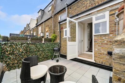 3 bedroom flat for sale, Harwood Road, Fulham, SW6