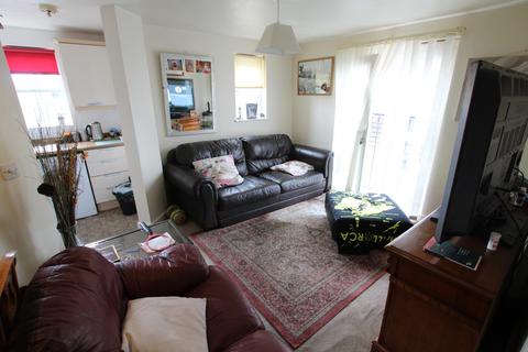 2 bedroom flat for sale, Hendeley Court, Burton-on-Trent, DE14