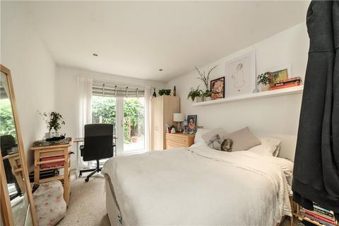 2 bedroom apartment to rent, Railton Road, London, SE24