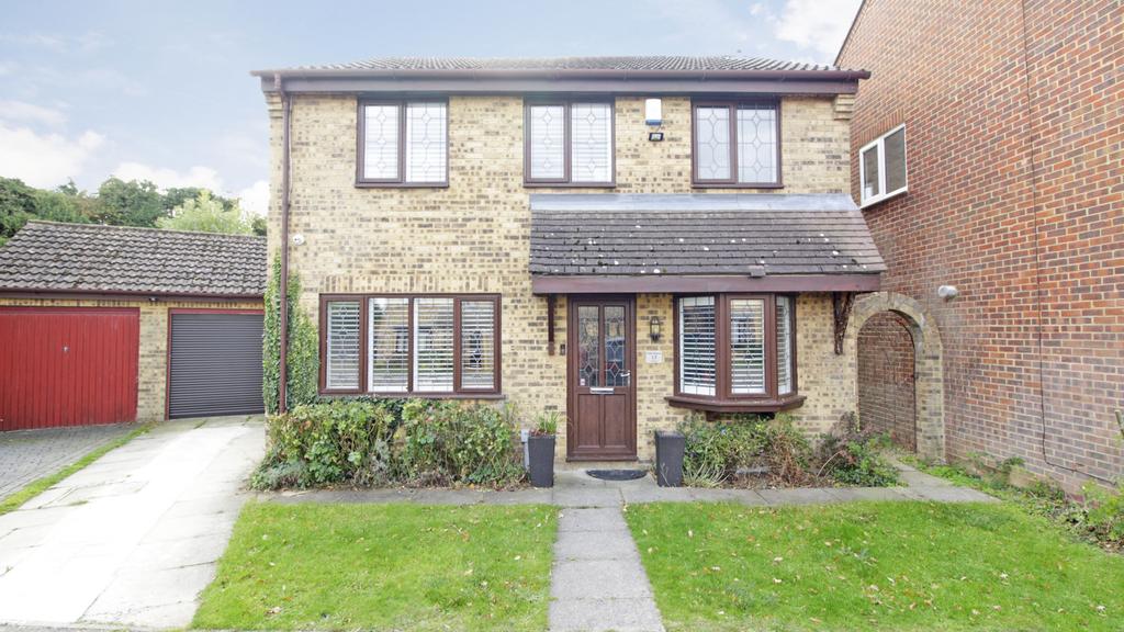 The Briars, Sevenoaks, TN15 4 bed detached house for sale £585,000