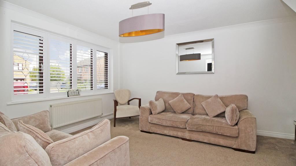 The Briars, Sevenoaks, TN15 4 bed detached house for sale £585,000