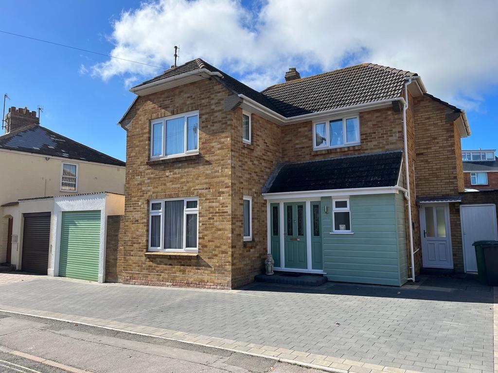 Newstead Road, Weymouth 3 bed detached house for sale £450,000