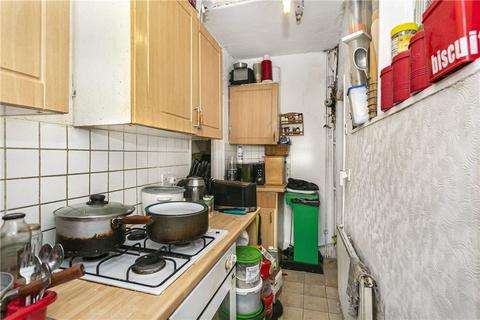 3 bedroom maisonette for sale - Tynemouth Road, Merton, Mitcham, Greater London, CR4 2BP