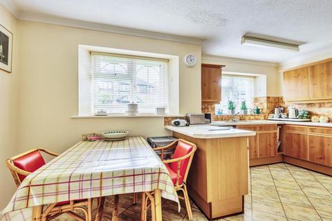 2 Sorrel Drive, Lightwater, GU18 5PB