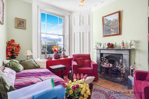 2 Sutherland Square, London, SE17 3EQ