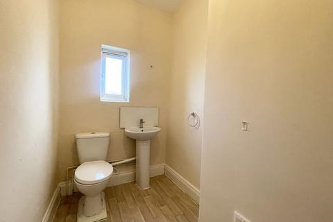 4 bedroom terraced house to rent, Gipsy Road, Leicester, LE4