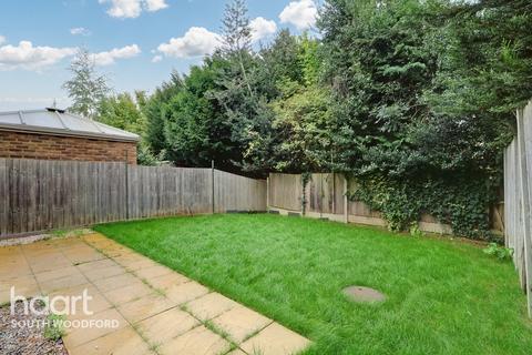 5 Mannock Mews, London, E18 1DB