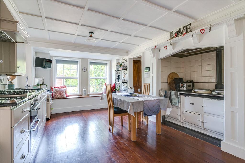 Kitchen/Breakfast