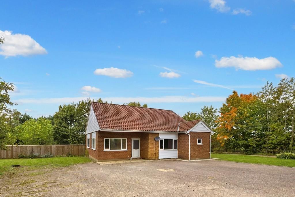 Cranwich Road, Mundford 3 bed detached bungalow for sale £340,000