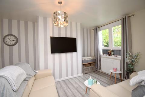 32 Findlay Grove, Edinburgh, EH7 6HF