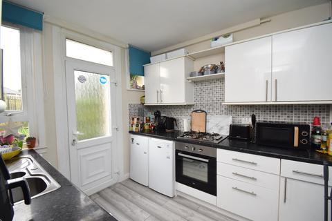32 Findlay Grove, Edinburgh, EH7 6HF