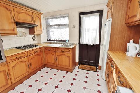 15 Defoe Way, Romford, RM5 2HR