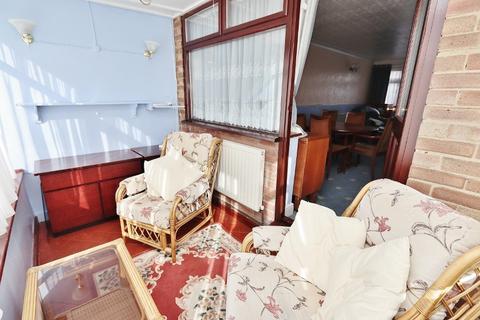 15 Defoe Way, Romford, RM5 2HR