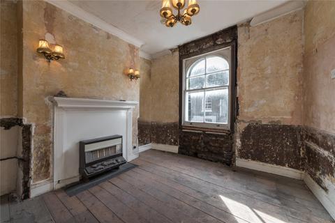 32 Halton Road, London, N1 2EU