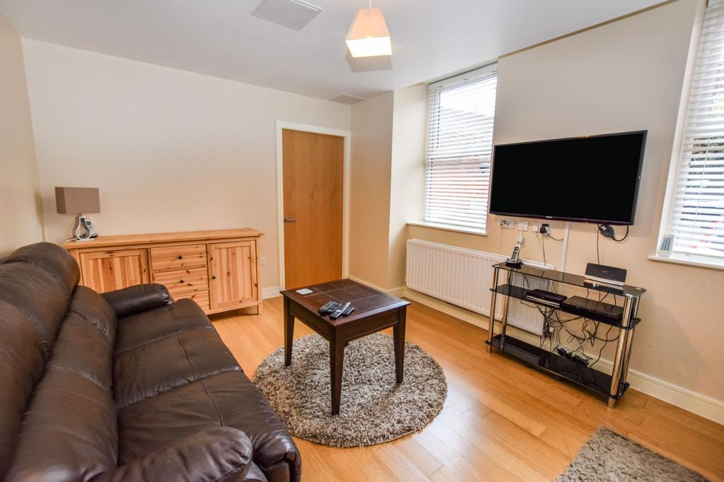 Victoria Street, Altrincham, Greater... 1 bed flat £825 pcm (£190 pw)