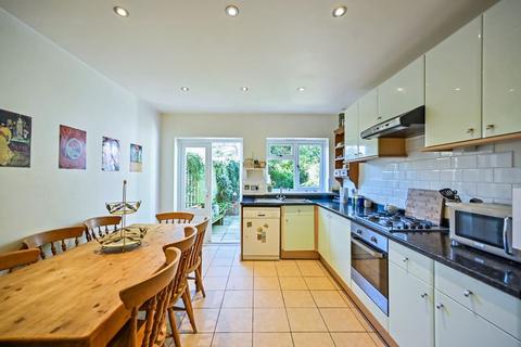 17 Castle Road, Hythe, CT21 5EZ