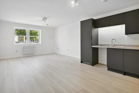 2 bedroom apartment to rent, Catford Hill, Catford, SE6