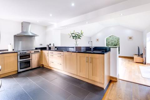 22 Wall Drive, Sutton Coldfield, B74 4DF