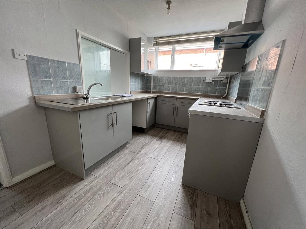 Station Road, Codsall, Wolverhampton, Staffordshire, WV8 2 bed