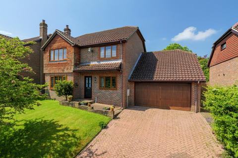 4 bedroom detached house for sale, 4 Hunters Bank, Old Road, Elham, Canterbury, CT4