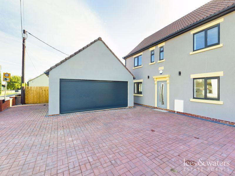Mark FANTASTIC REAR GARDEN ROOM 4 bed detached house for sale £430,000