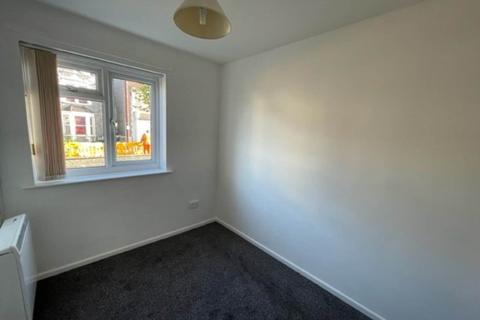 2 bedroom flat to rent - Devonshire Court, Moorland Road, Weston-super-Mare