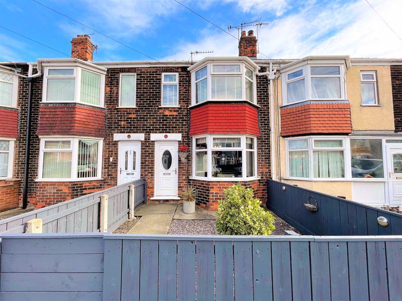 Foredyke Avenue, Hull, HU7 2 bed terraced house £130,000