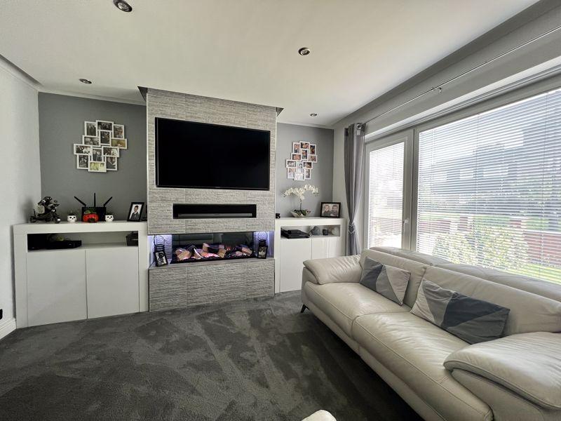 Berry Close, Battle Hill, Wallsend 3 bed end of terrace house £165,000