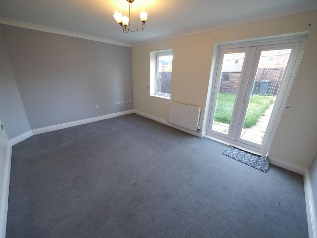 White Swan Close, Killingworth... 3 bed terraced house £750 pcm (£173 pw)
