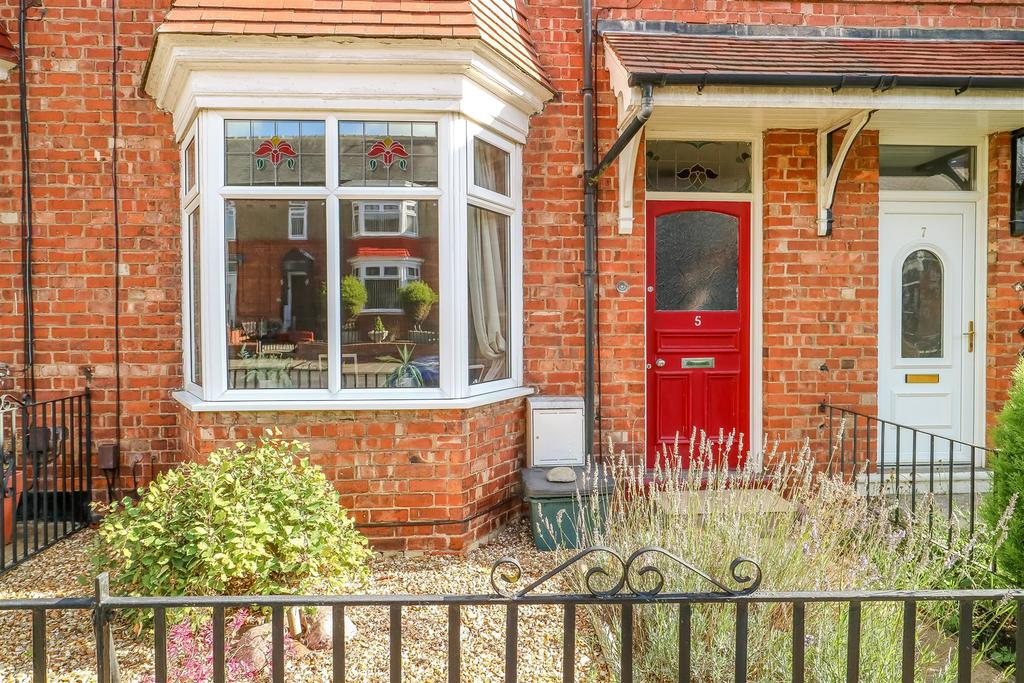 Cedar Road, Darlington 2 bed terraced house £650 pcm (£150 pw)