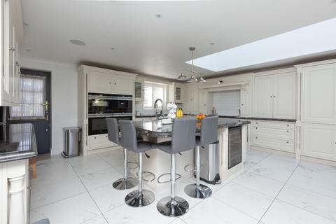 19 Queens Avenue, Birchington, CT7 9QN