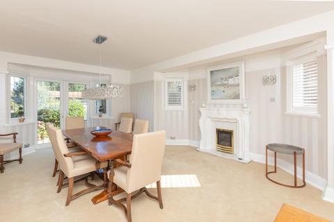 19 Queens Avenue, Birchington, CT7 9QN