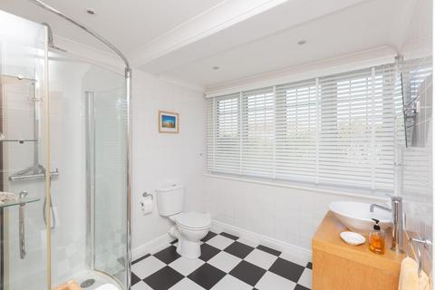 19 Queens Avenue, Birchington, CT7 9QN