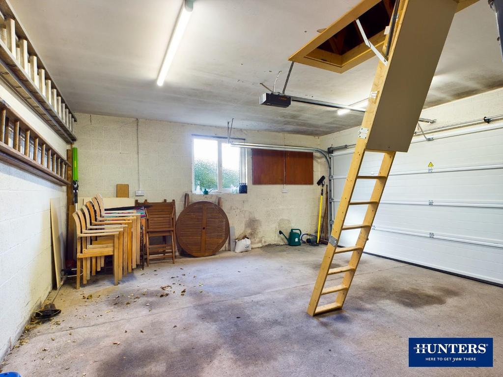 CAM00024 P1-PR0295-STILL26.jpg