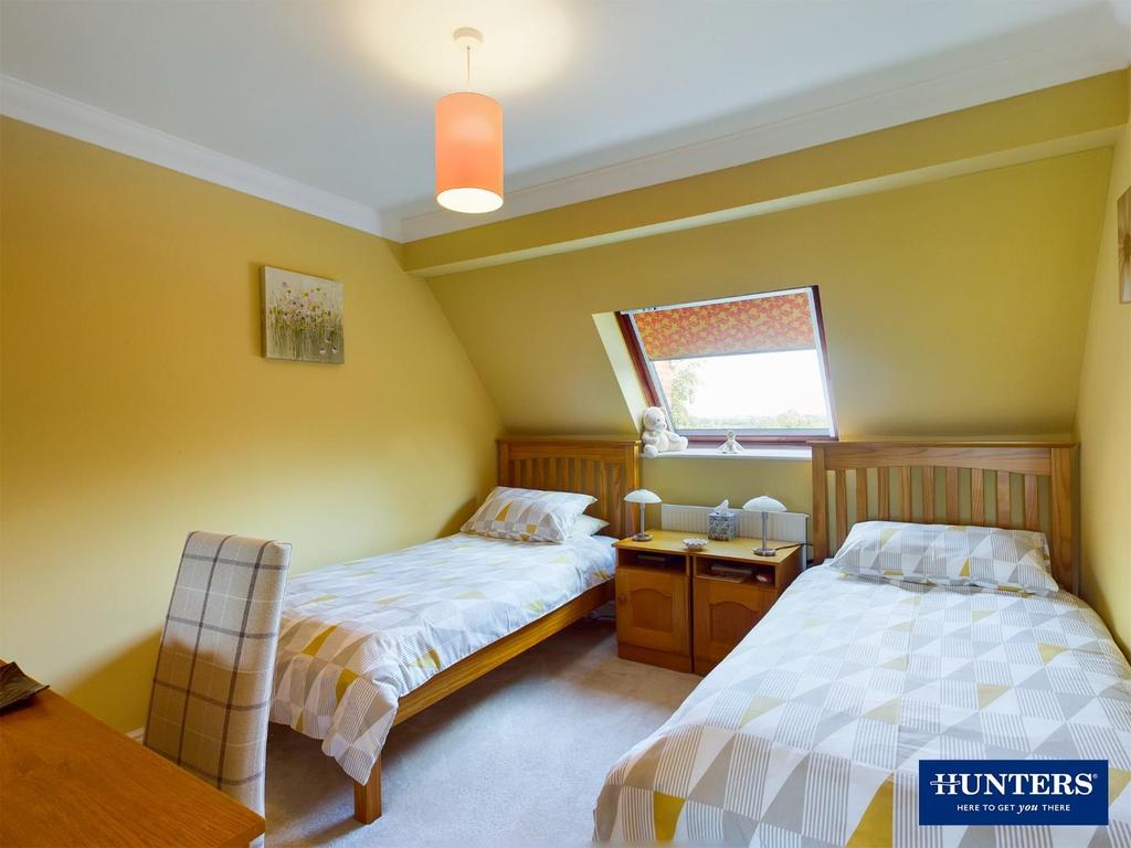 CAM00024 P1-PR0295-STILL30.jpg