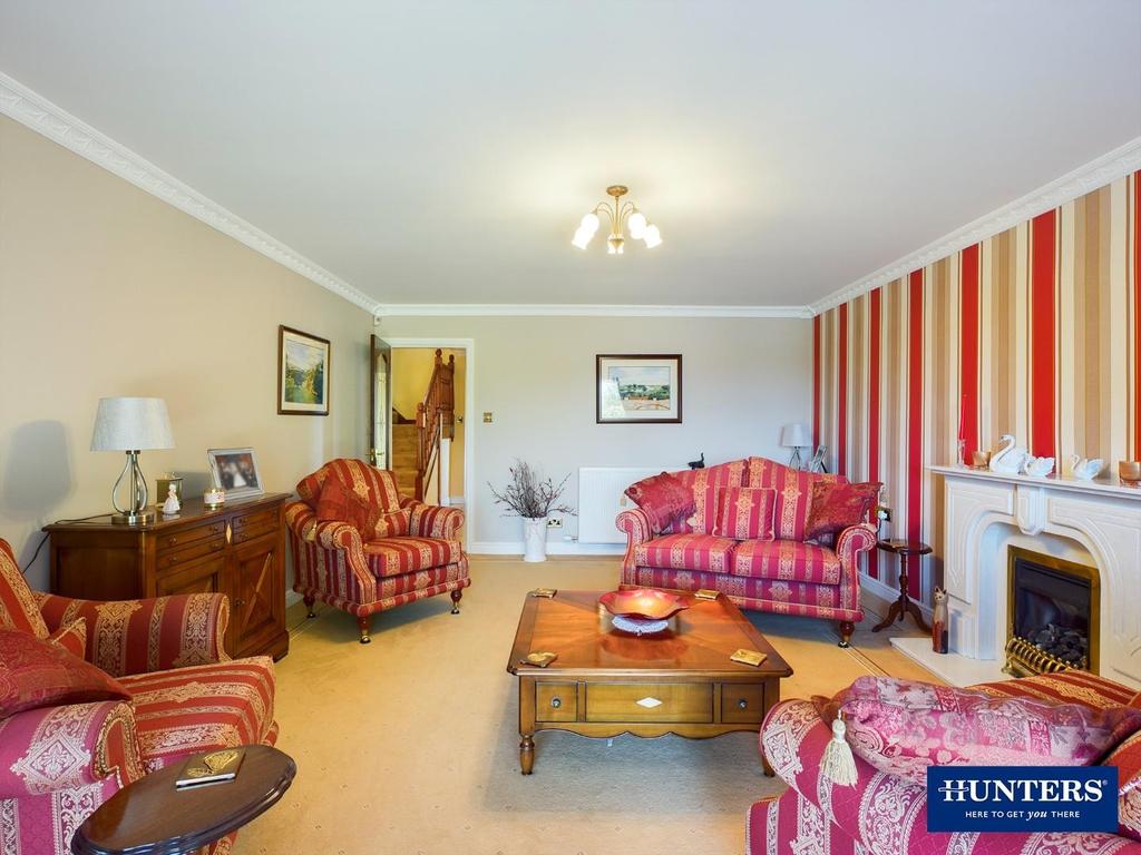 CAM00024 P1-PR0295-STILL20.jpg