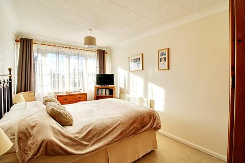 28 Manor Crescent, Pool In Wharfedale, Otley, LS21 1ND
