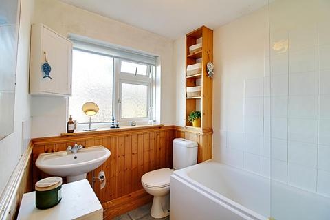 28 Manor Crescent, Pool In Wharfedale, Otley, LS21 1ND