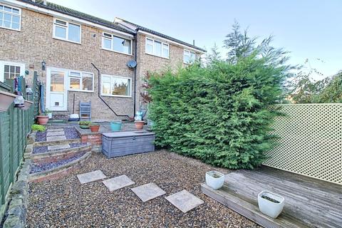 28 Manor Crescent, Pool In Wharfedale, Otley, LS21 1ND