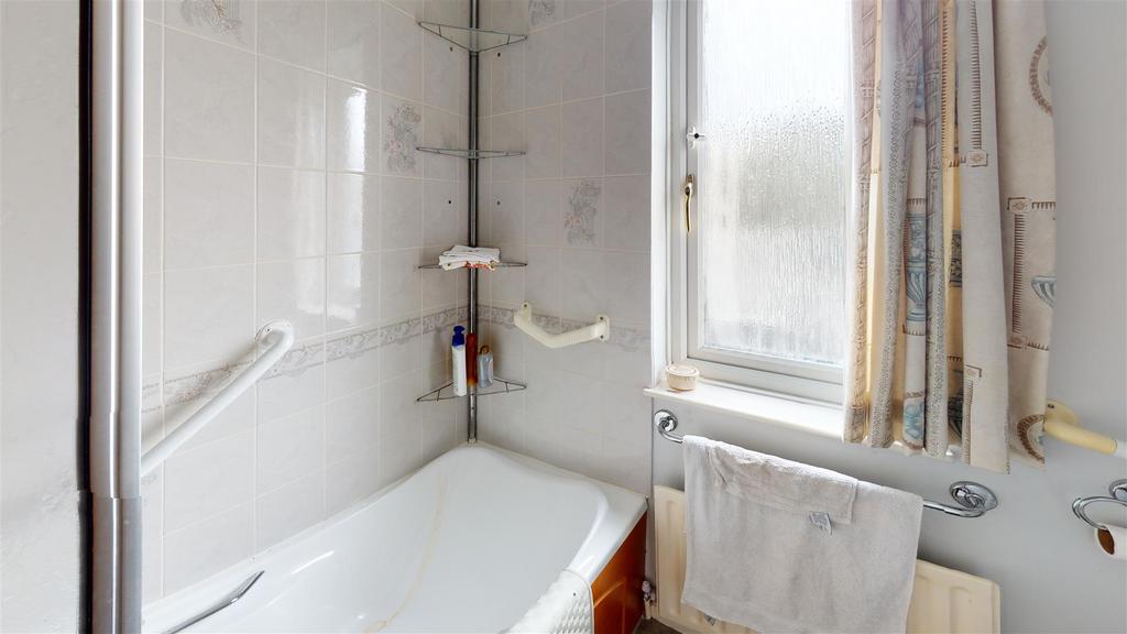 Higherland-Close-Bathroom.jpg