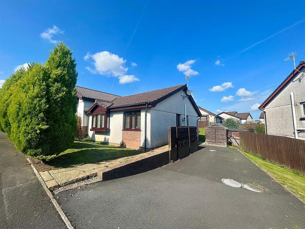 Lon Brynawel, Llansamlet, Swansea 2 bed semidetached bungalow for sale