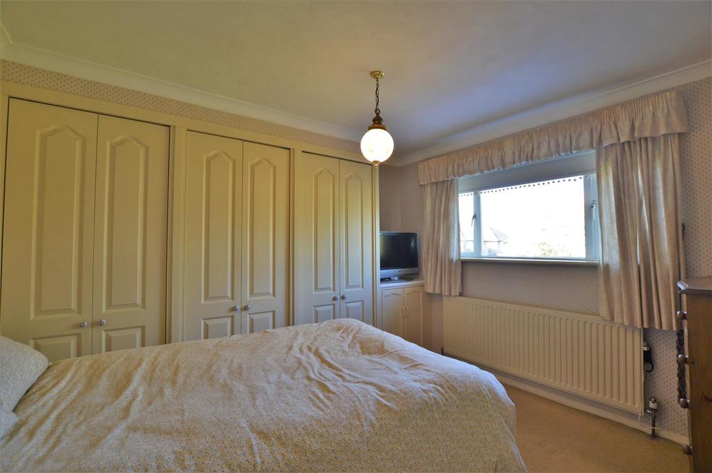 Northborough Road, Slough 2 bed semidetached house £450,000
