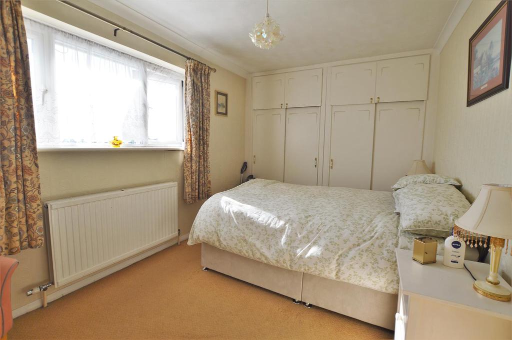 Northborough Road, Slough 2 bed semidetached house £450,000