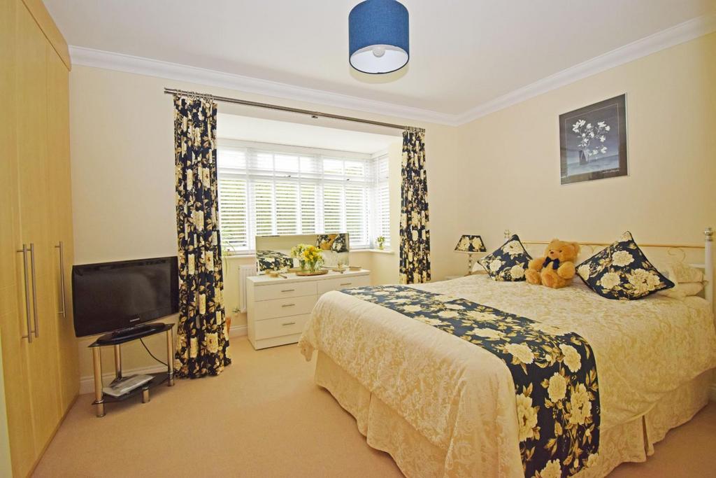 The Bay Trees, bed 2.jpg